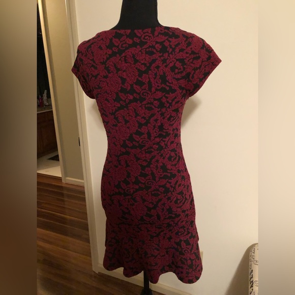 Dress; EUC; Lily Rose; Deep Red Embossed on Black; Full Skirt; XS - Picture 4 of 7